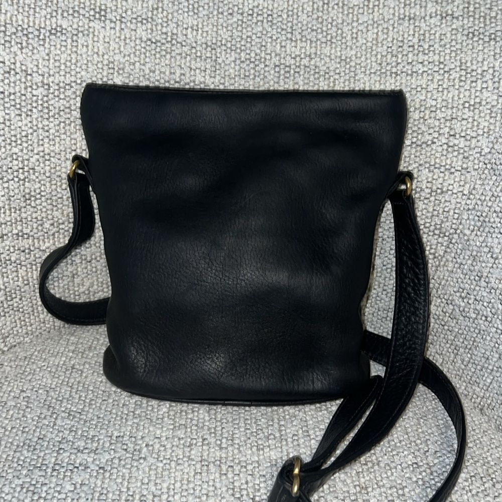 Vintage Coach Black Leather Sonoma Bucket Style 4907 Shoulder Bag Crossbody - Picture 2 of 9